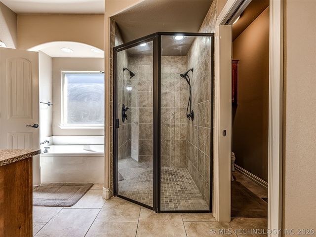 1204 W Fargo Lane, Broken Arrow, OK 74012