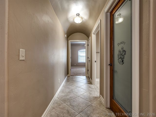 1204 W Fargo Lane, Broken Arrow, OK 74012