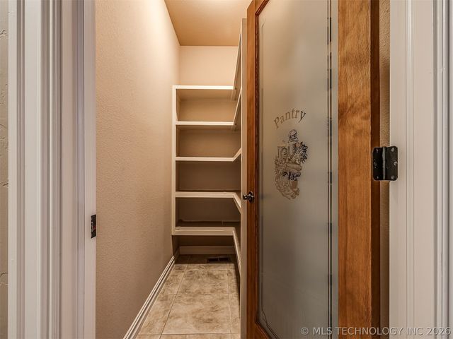 1204 W Fargo Lane, Broken Arrow, OK 74012