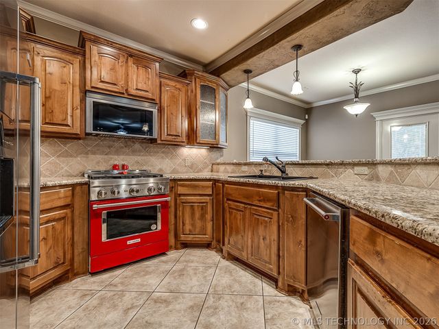 1204 W Fargo Lane, Broken Arrow, OK 74012