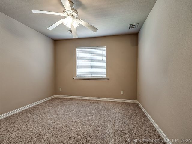 1204 W Fargo Lane, Broken Arrow, OK 74012