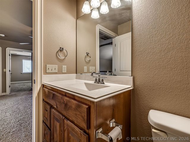 1204 W Fargo Lane, Broken Arrow, OK 74012