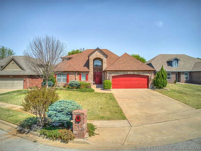 1204 W Fargo Lane, Broken Arrow, OK 74012