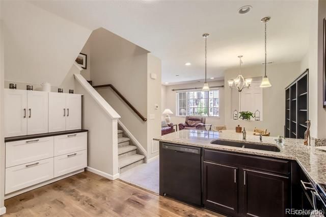 518 E Dry Creek Place, Littleton, CO 80122