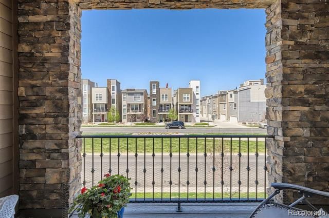 518 E Dry Creek Place, Littleton, CO 80122
