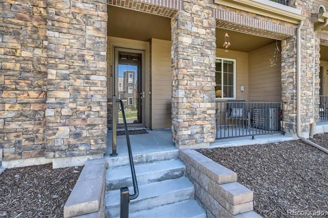 518 E Dry Creek Place, Littleton, CO 80122