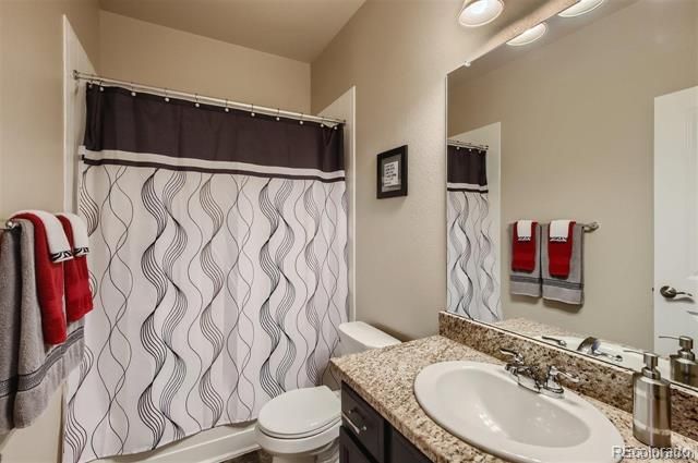 518 E Dry Creek Place, Littleton, CO 80122