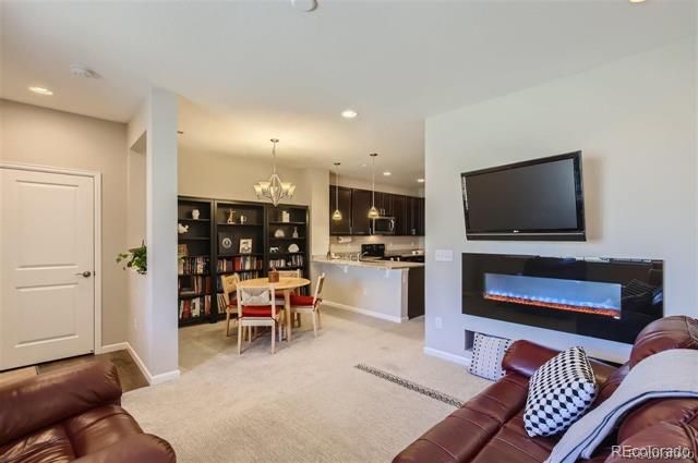 518 E Dry Creek Place, Littleton, CO 80122