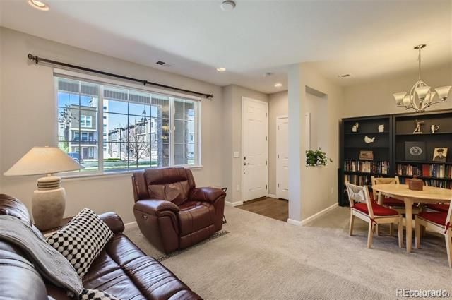 518 E Dry Creek Place, Littleton, CO 80122