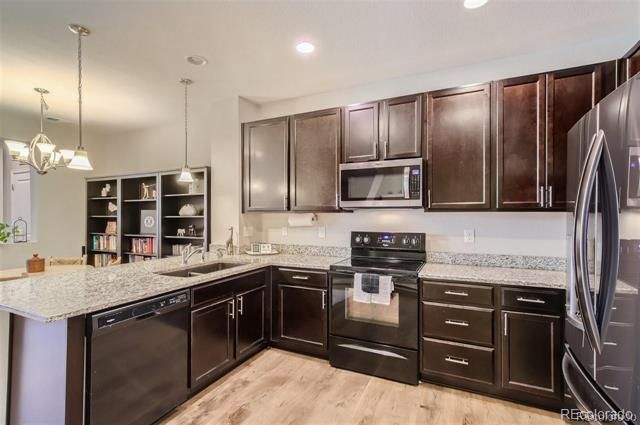 518 E Dry Creek Place, Littleton, CO 80122