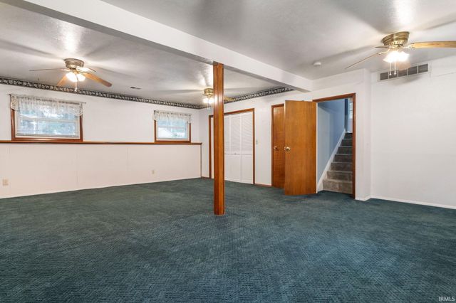 53332 Oakton Drive, South Bend, IN 46635