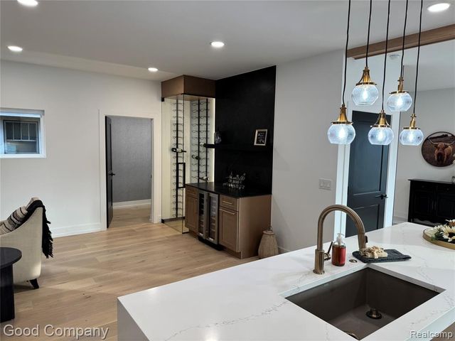 125 N Washington Ave Avenue, Royal Oak, MI 48067