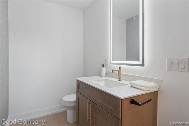 125 N Washington Ave Avenue, Royal Oak, MI 48067