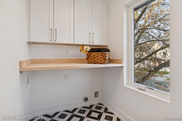 125 N Washington Ave Avenue, Royal Oak, MI 48067