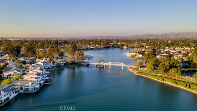 125 Briarglen, Irvine, CA 92614