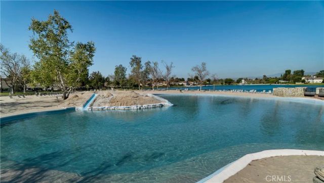 125 Briarglen, Irvine, CA 92614