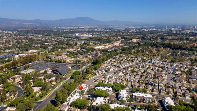 125 Briarglen, Irvine, CA 92614