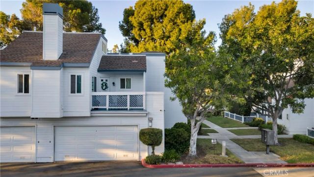 125 Briarglen, Irvine, CA 92614