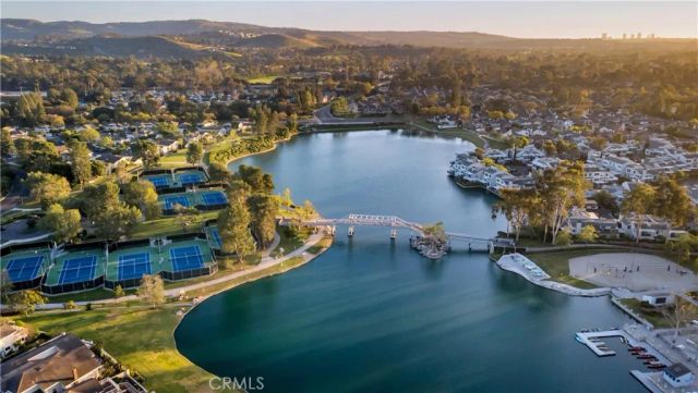 125 Briarglen, Irvine, CA 92614