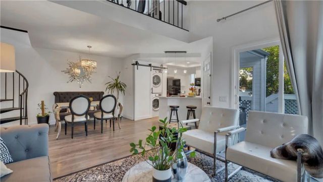 125 Briarglen, Irvine, CA 92614