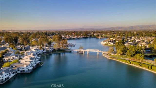 125 Briarglen, Irvine, CA 92614