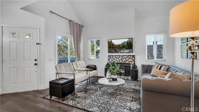 125 Briarglen, Irvine, CA 92614