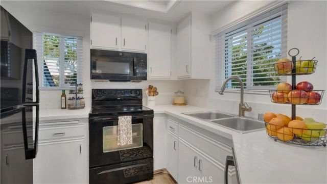 125 Briarglen, Irvine, CA 92614