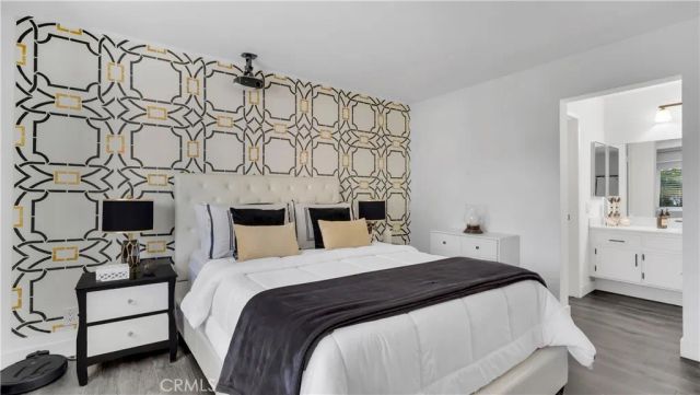 125 Briarglen, Irvine, CA 92614