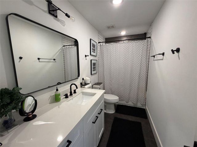 2417 Noble Street, Houston, TX 77026