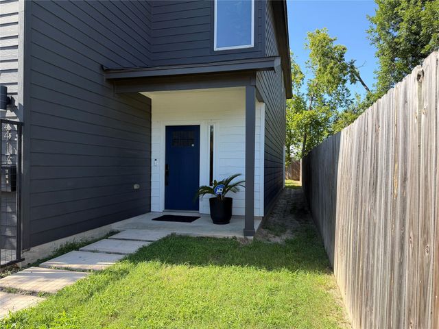2417 Noble Street, Houston, TX 77026