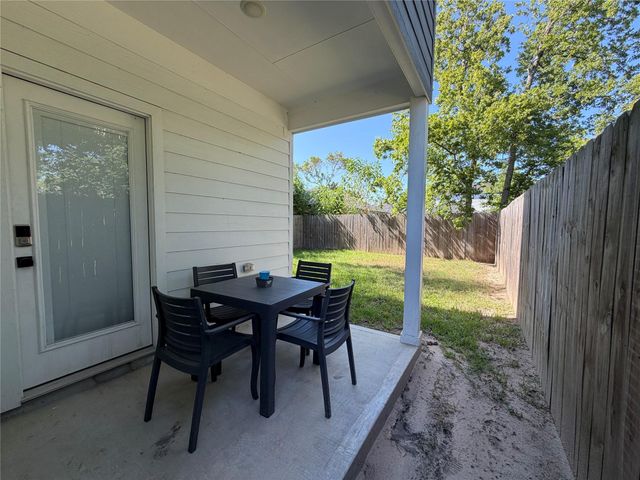 2417 Noble Street, Houston, TX 77026