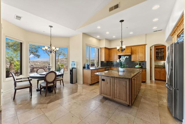 28820 Willow Park Road, Escondido, CA 92026