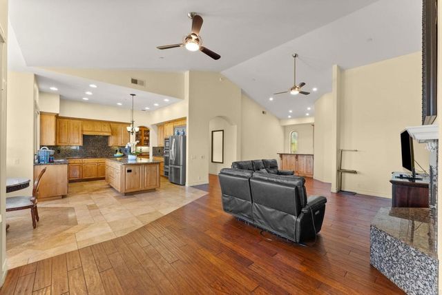 28820 Willow Park Road, Escondido, CA 92026