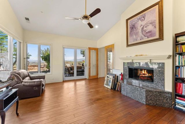 28820 Willow Park Road, Escondido, CA 92026