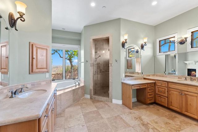 28820 Willow Park Road, Escondido, CA 92026