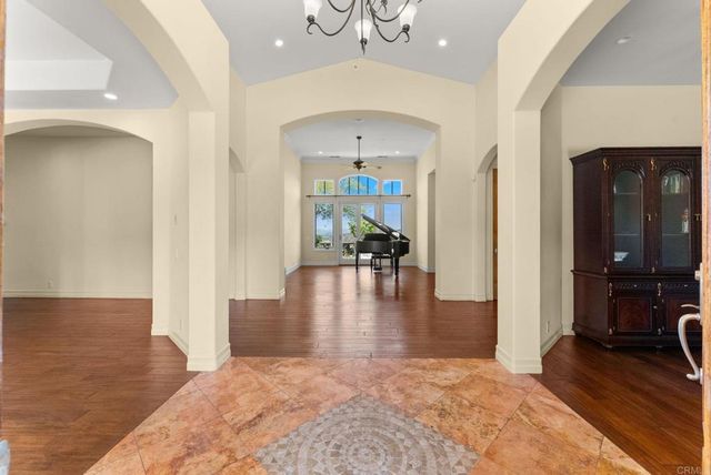 28820 Willow Park Road, Escondido, CA 92026