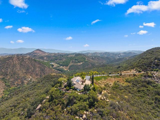 28820 Willow Park Road, Escondido, CA 92026