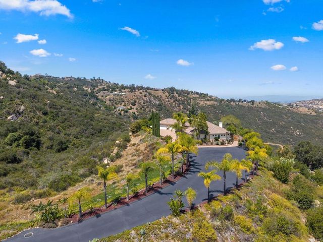 28820 Willow Park Road, Escondido, CA 92026