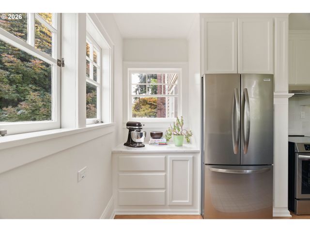 2235 Ne 37TH Ave, Portland, OR 97212