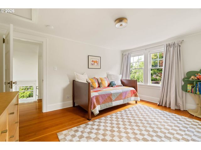 2235 Ne 37TH Ave, Portland, OR 97212