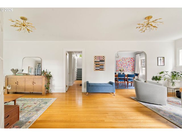 2235 Ne 37TH Ave, Portland, OR 97212