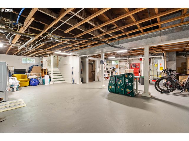 2235 Ne 37TH Ave, Portland, OR 97212
