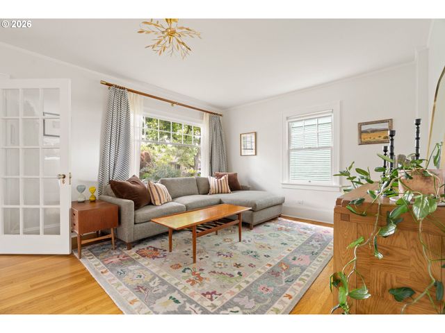 2235 Ne 37TH Ave, Portland, OR 97212