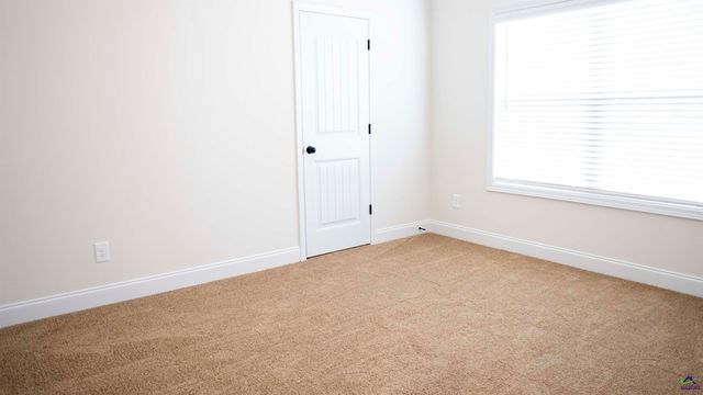 310 Garnet Drive, Bonaire, GA 31005