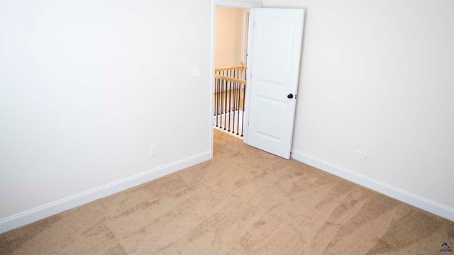 310 Garnet Drive, Bonaire, GA 31005