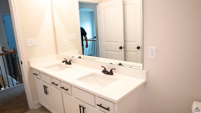 310 Garnet Drive, Bonaire, GA 31005