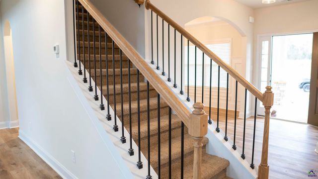 310 Garnet Drive, Bonaire, GA 31005