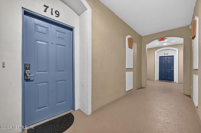 13364 BEACH Boulevard 719, Jacksonville, FL 32224