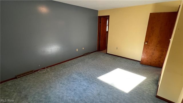 13841 Stoney Creek Drive, North Royalton, OH 44133