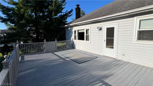 13841 Stoney Creek Drive, North Royalton, OH 44133